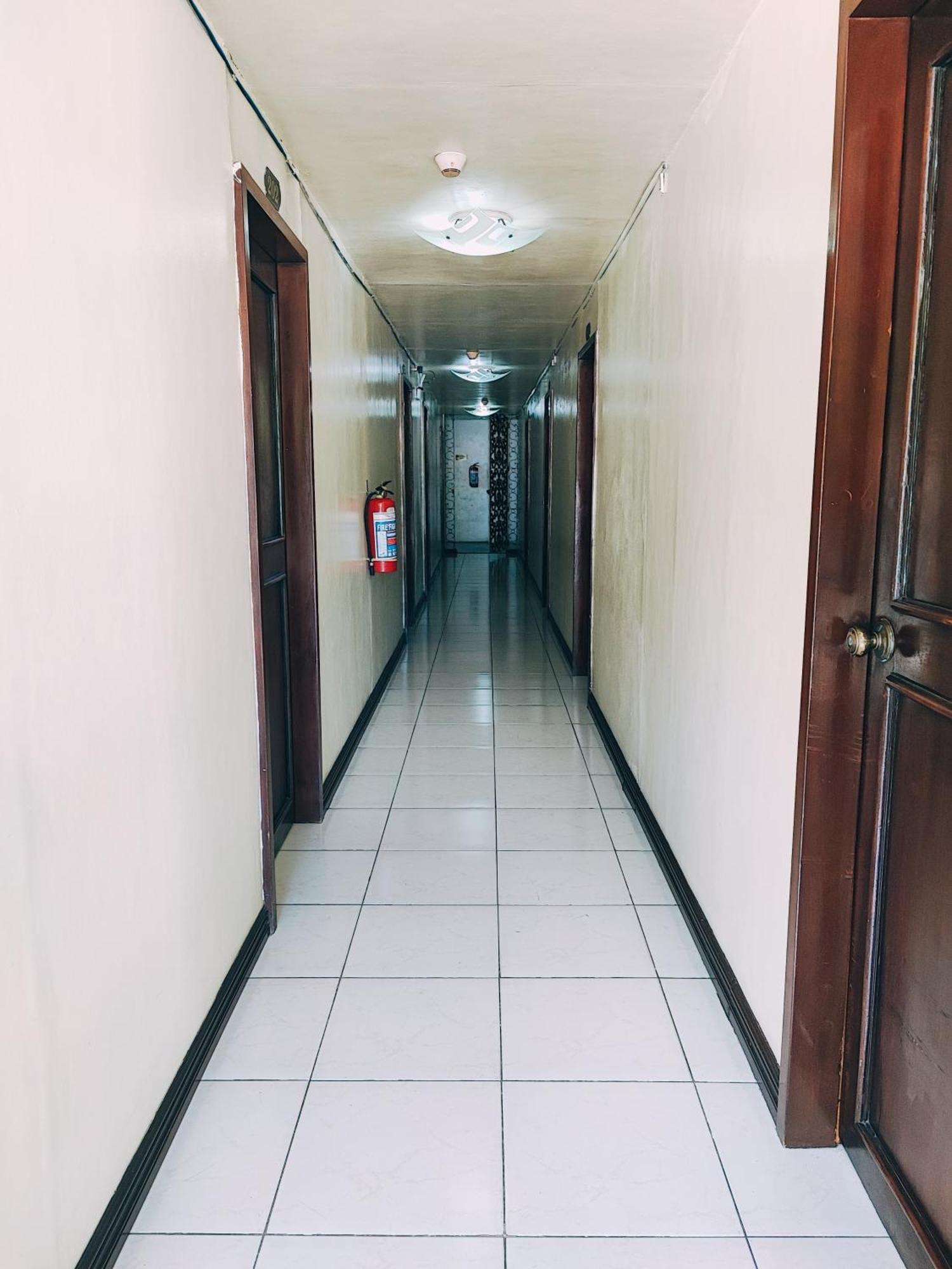 Goland Pension House & Dormitory By Sms Hospitality Cebu Dış mekan fotoğraf